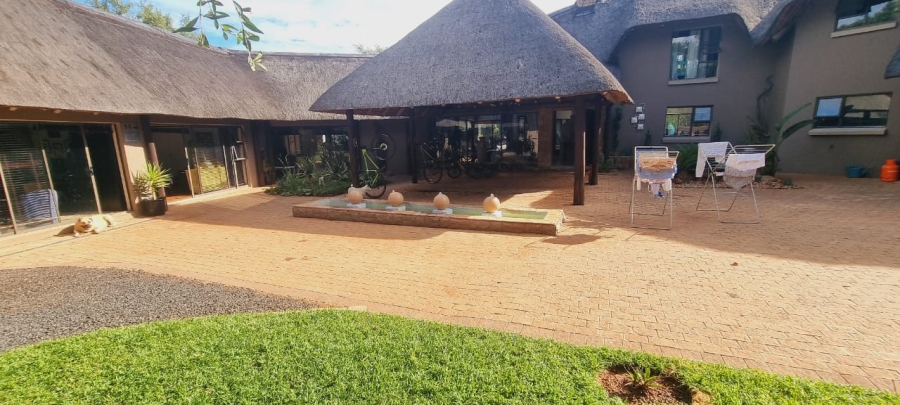 8 Bedroom Property for Sale in Kshane North West